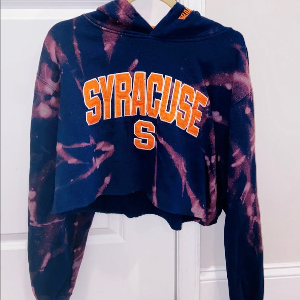 Women’s Cropped Hoodie